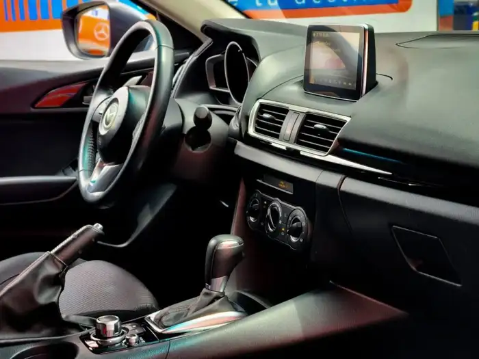 2016 Mazda 3 TOURING — 9