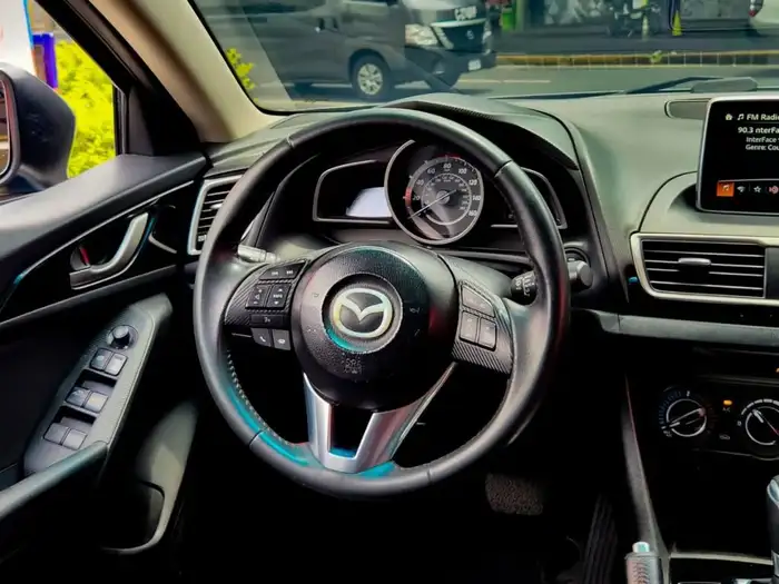 2016 Mazda 3 TOURING — 10