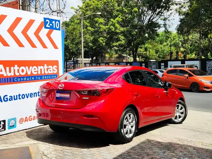2016 Mazda 3i SPORT — 4