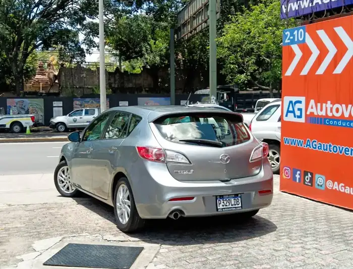 2012 Mazda 3i TOURING — 6