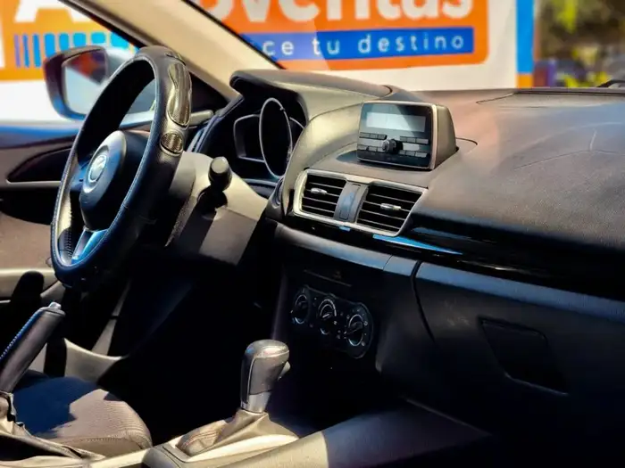 2014 Mazda 3i TOURING — 9