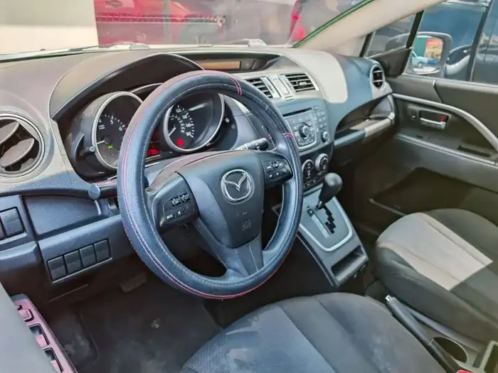 2015 Mazda 5 SPORT — 7