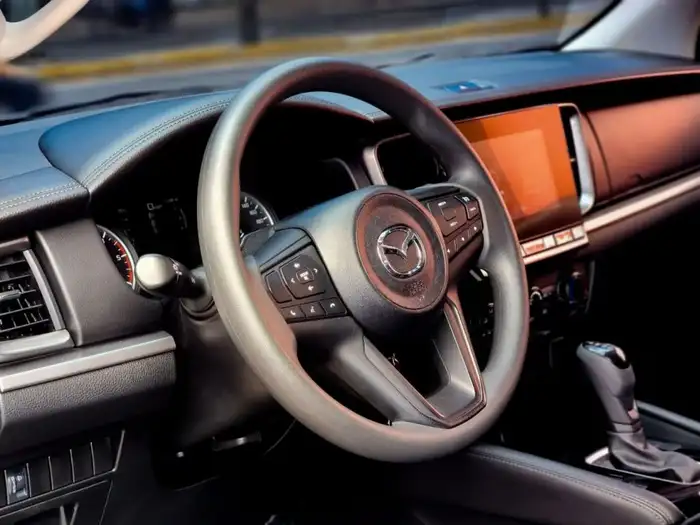 2024 Mazda BT-50 4X4 DE AGENCIA — 7