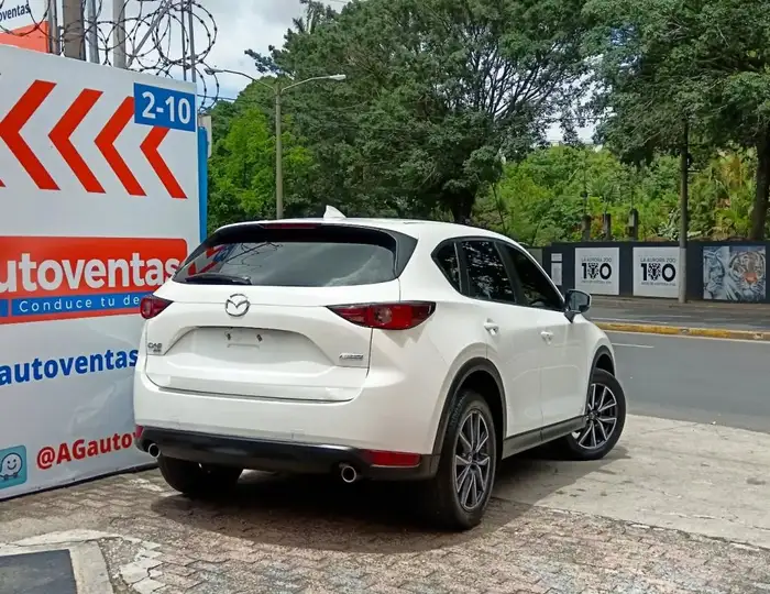 2018 Mazda CX5 TOURING AWD — 4
