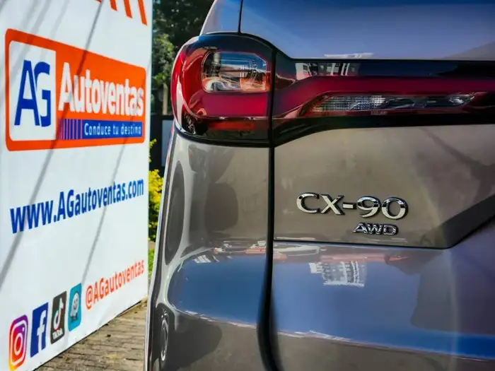 2025 Mazda CX-90 PREFERRED HYBRID AWD — 10