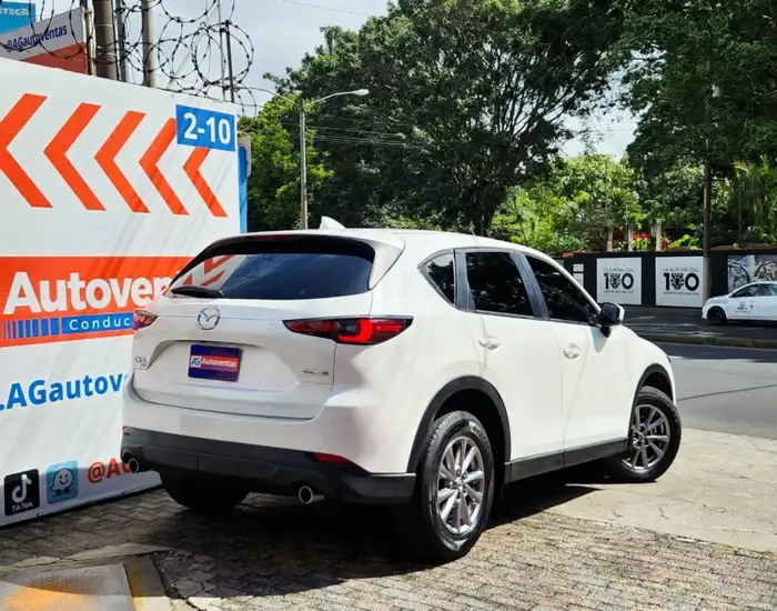 2023 Mazda CX5 SELECT AWD — 4