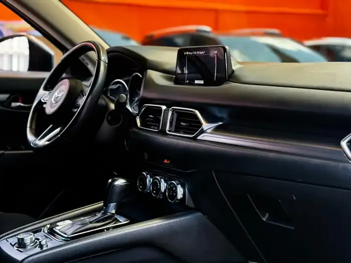 2018 Mazda CX5 SPORT — 9