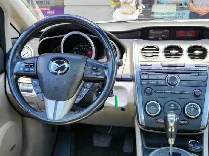 2011 Mazda CX7 i TOURING — 10