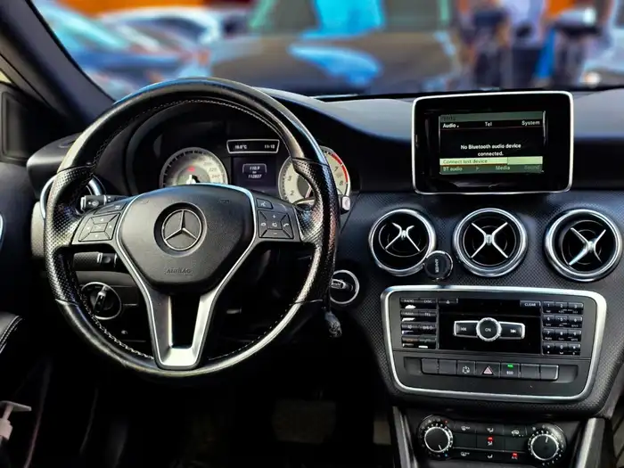 2015 Mercedes-Benz BENZ A200 DE AGENCIA — 10