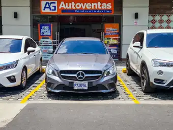 2015 Mercedes-Benz BENZ CLA 200 DE AGENCIA