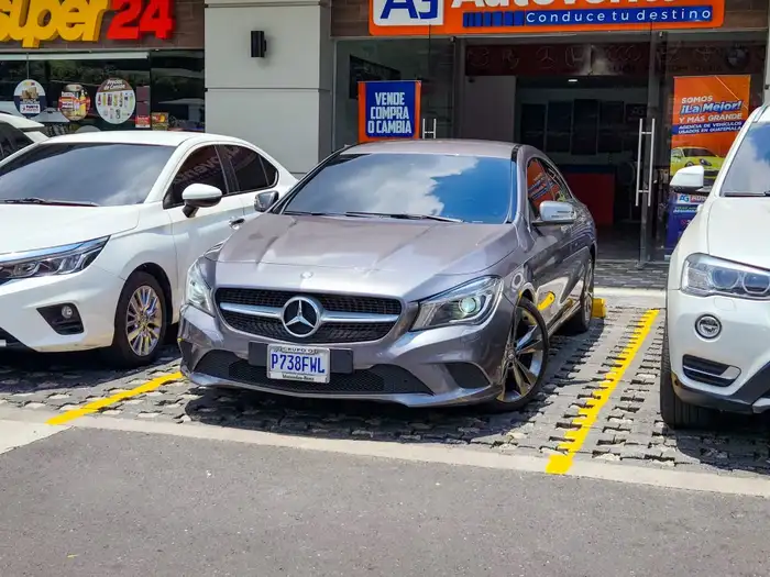 2015 Mercedes-Benz BENZ CLA 200 DE AGENCIA — 2
