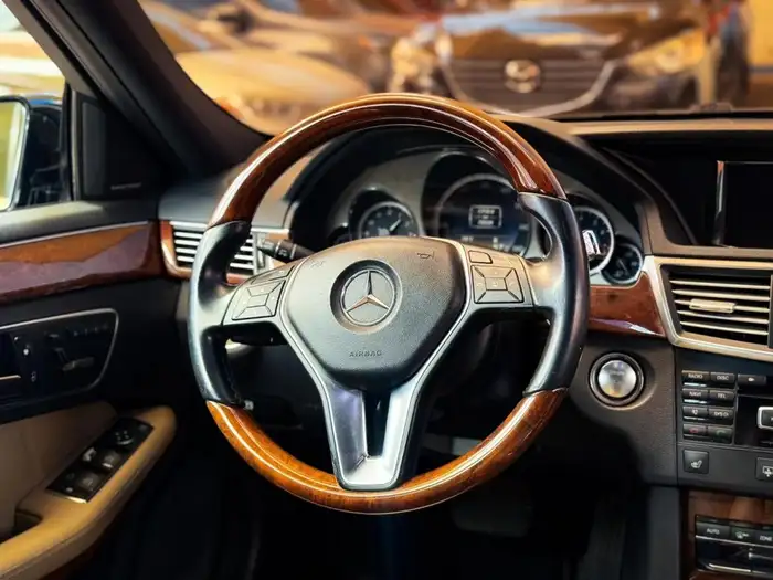 2012 Mercedes-Benz E350 — 10