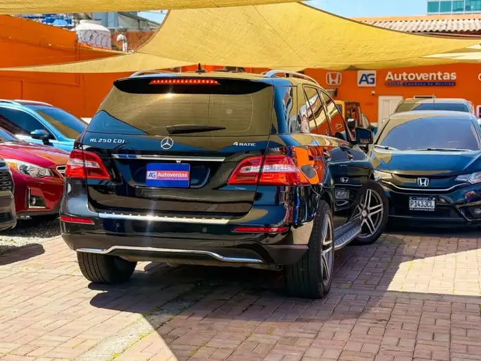 2006 Mercedes-Benz ML250 CDI DE AGENCIA — 6