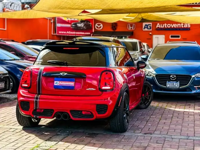 2017 Mini JHON COOPER WORKS MECÁNICO — 6