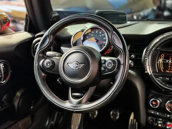 2017 Mini JHON COOPER WORKS MECÁNICO — 10