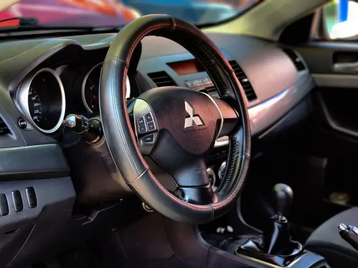 2010 Mitsubishi LANCER EX DE AGENCIA — 7