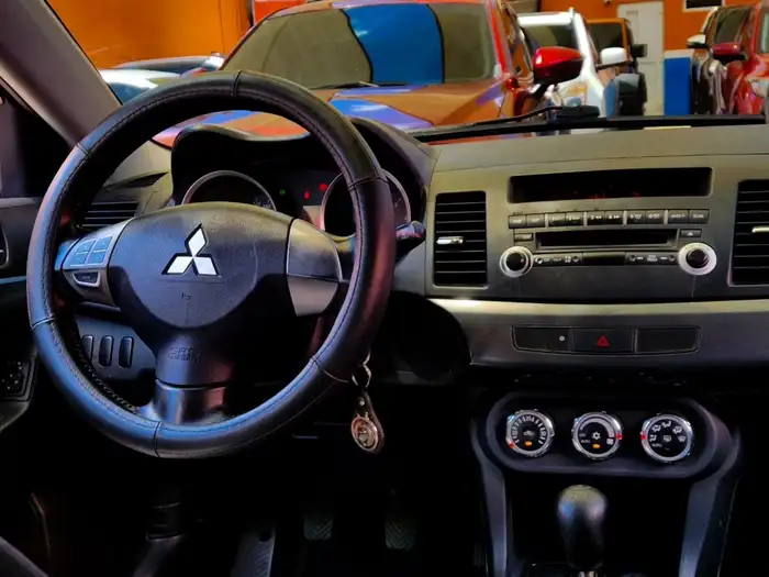 2010 Mitsubishi LANCER EX DE AGENCIA — 10