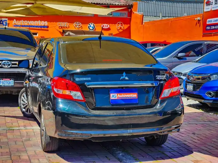 2017 Mitsubishi MIRAGE G4 ES — 4