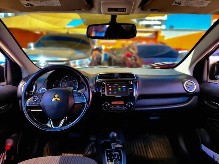 2017 Mitsubishi MIRAGE G4 ES — 8