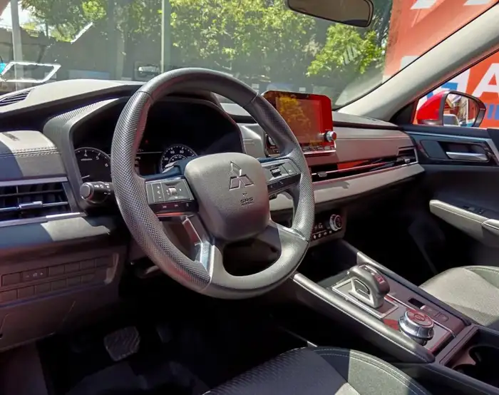 2024 Mitsubishi OUTLANDER SE AWD — 7