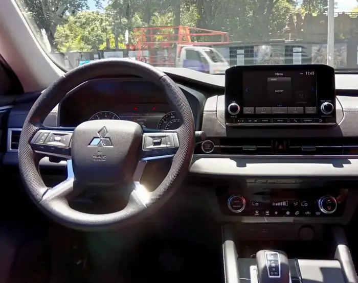 2024 Mitsubishi OUTLANDER SE AWD — 10