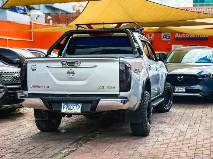2020 Nissan FRONTIER 4X4 MECÁNICO DE AGENCIA — 5