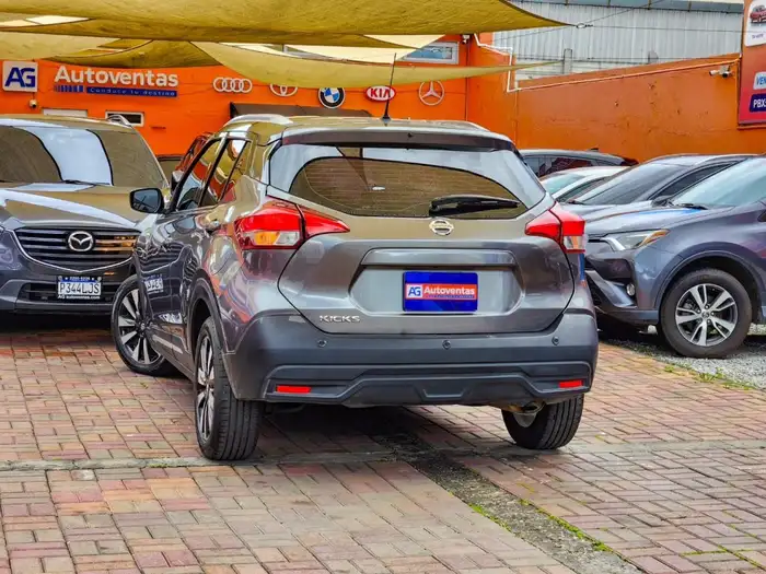 2019 Nissan KICKS P15 DE AGENCIA — 4