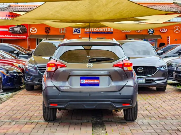 2019 Nissan KICKS P15 DE AGENCIA — 5