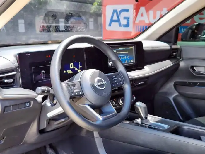 2025 Nissan KICKS S FWD — 7