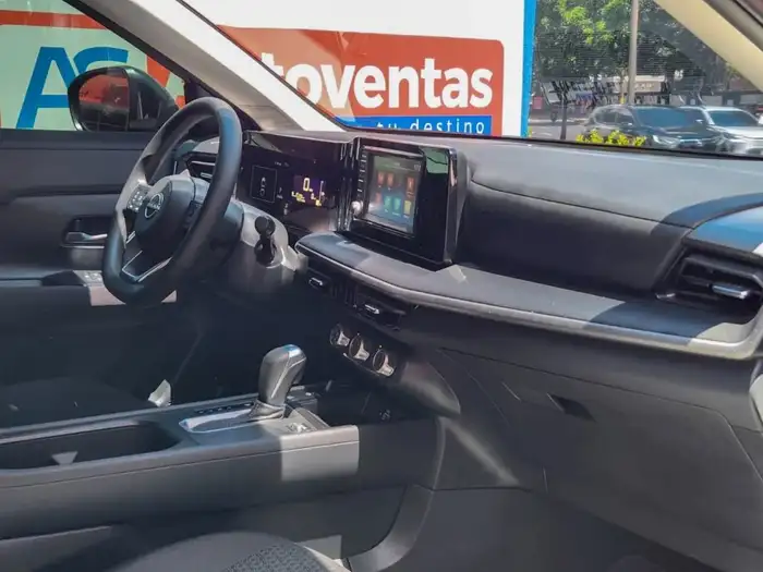 2025 Nissan KICKS S FWD — 9