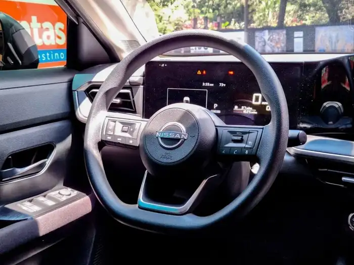 2025 Nissan KICKS S FWD — 10