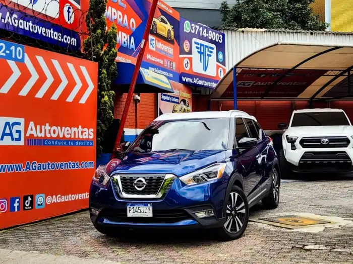 2018 Nissan KICKS SR — 1