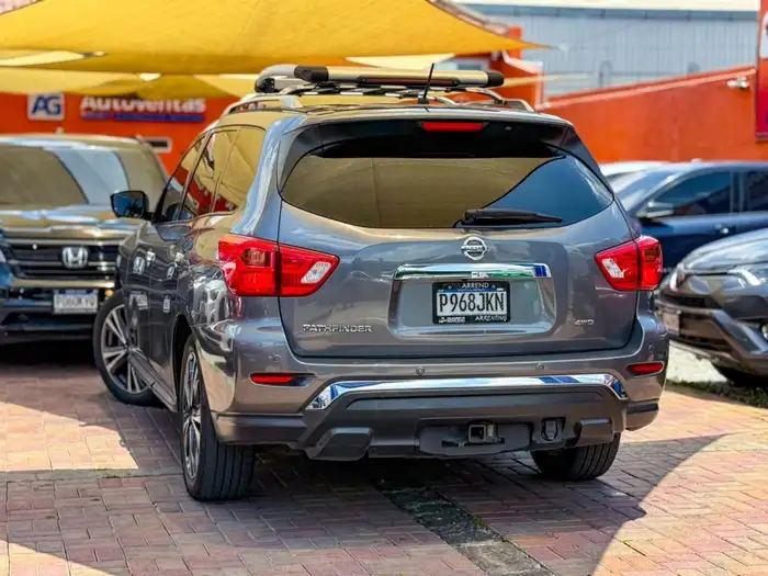 2018 Nissan PATHFINDER DE AGENCIA 4WD — 4