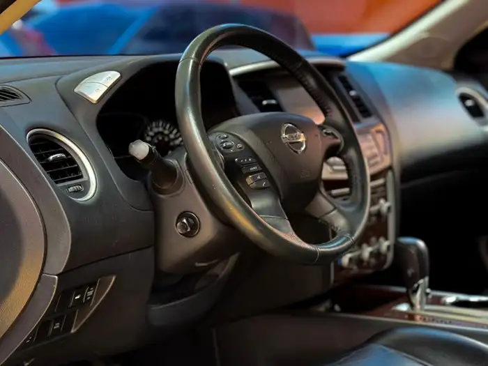 2018 Nissan PATHFINDER DE AGENCIA 4WD — 7