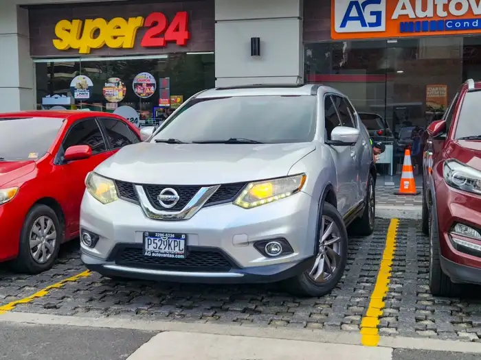 2015 Nissan ROGUE SL AWD — 2