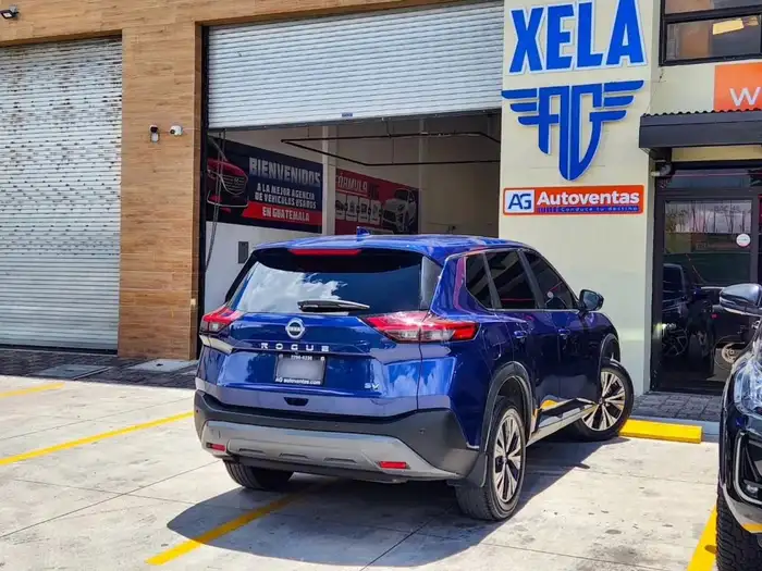 2023 Nissan ROGUE SV — 6