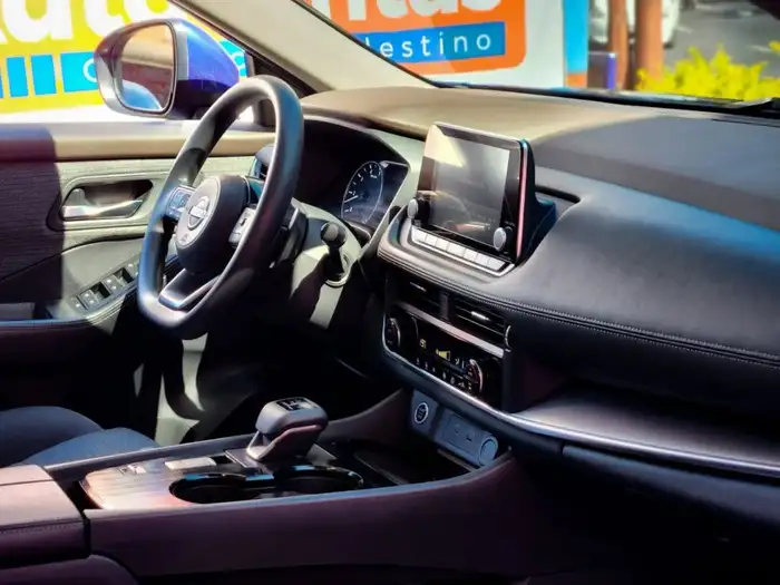 2023 Nissan ROGUE SV — 9