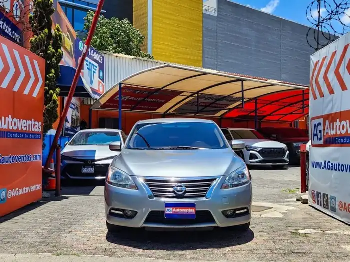 2014 Nissan Sentra — 2