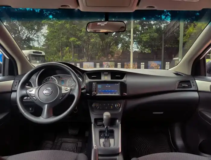 2019 Nissan SENTRA S — 8