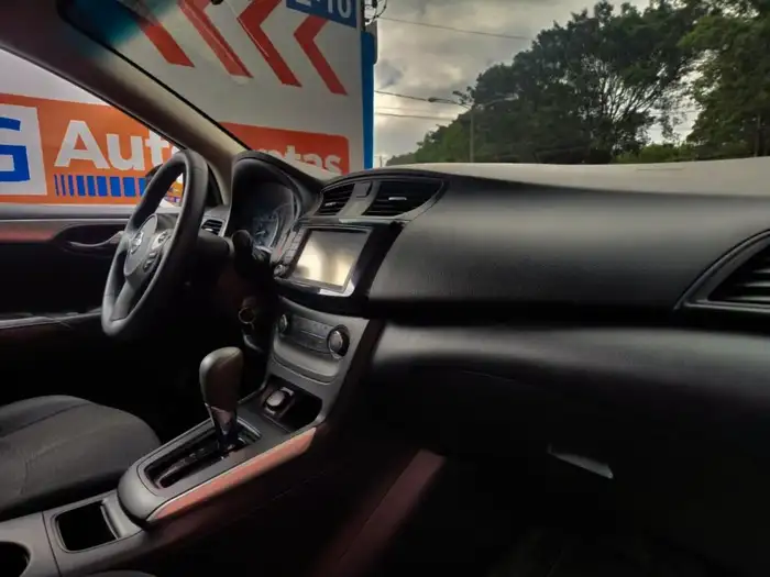 2019 Nissan SENTRA S — 9
