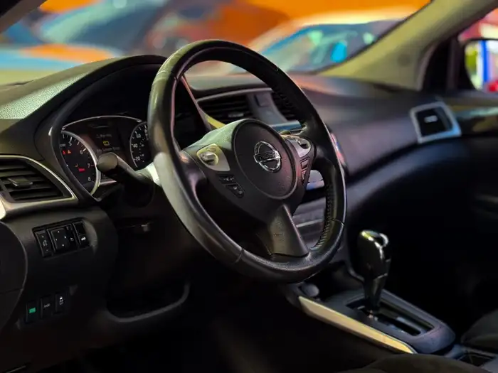 2017 Nissan SENTRA SV — 7