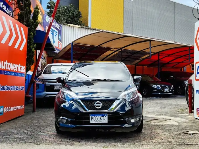 2017 Nissan VERSA NOTE SR — 2