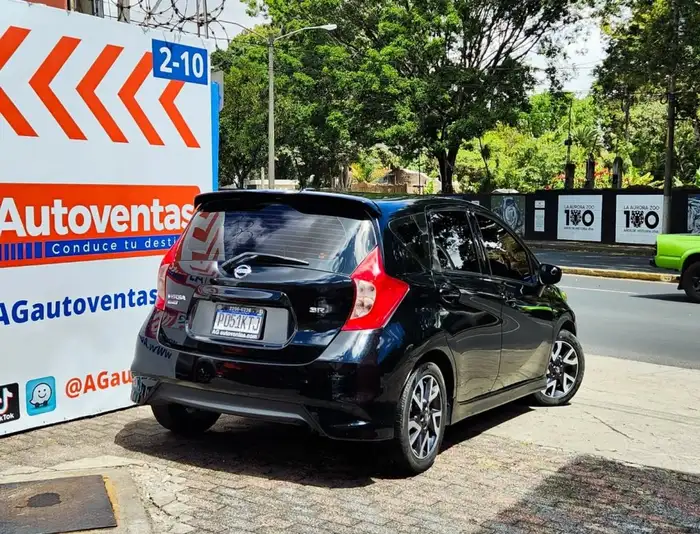 2017 Nissan VERSA NOTE SR — 4