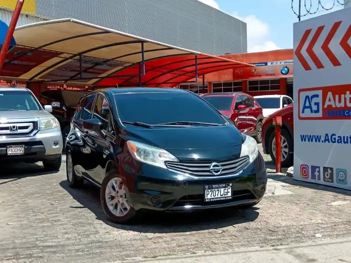 2015 Nissan VERSA NOTE SV — 3