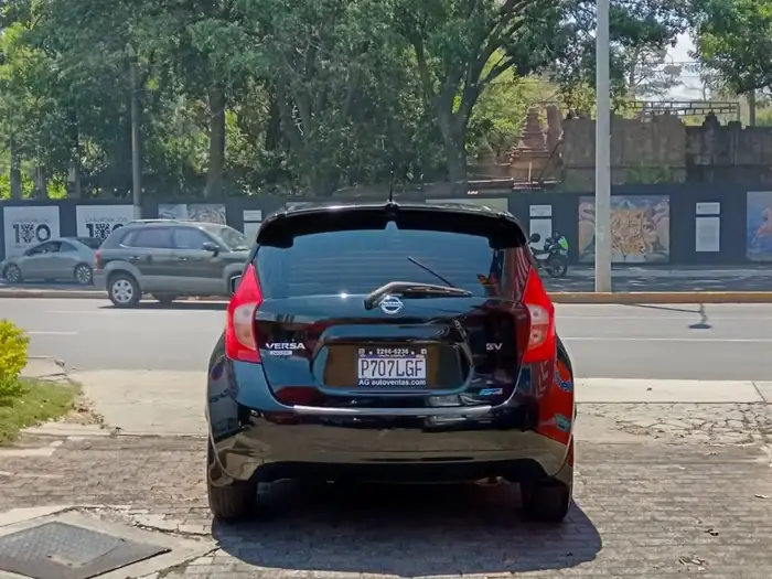 2015 Nissan VERSA NOTE SV — 5