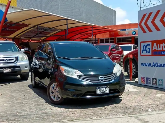 2015 Nissan VERSA NOTE SV — 3