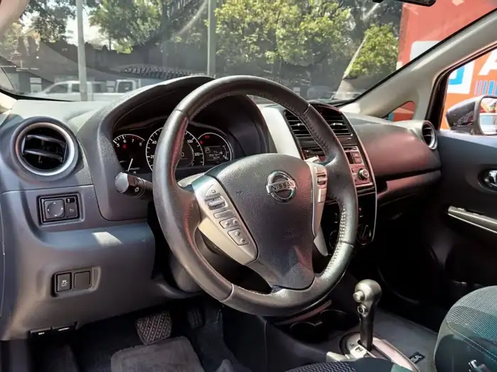 2015 Nissan VERSA NOTE SV — 7