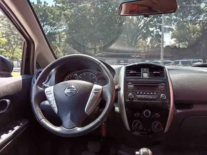 2015 Nissan VERSA NOTE SV — 10