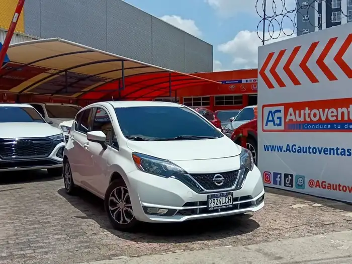 2017 Nissan VERSA NOTE SV — 3