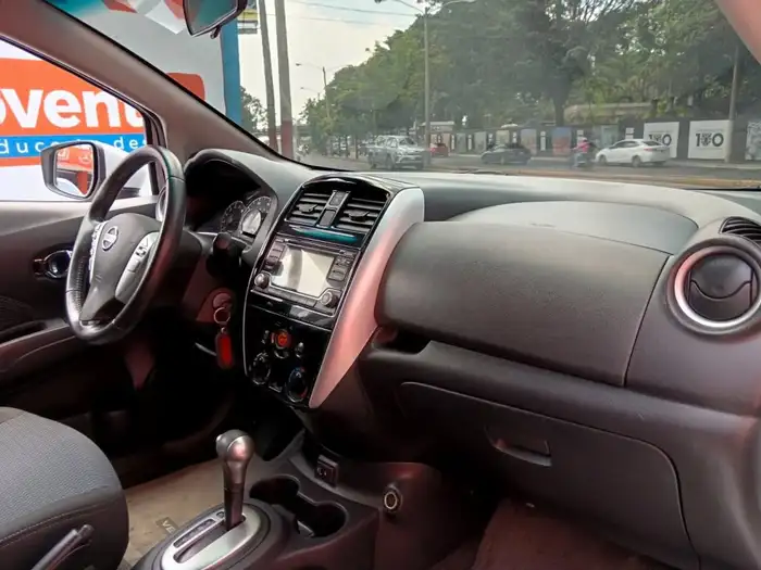 2017 Nissan VERSA NOTE SV — 9